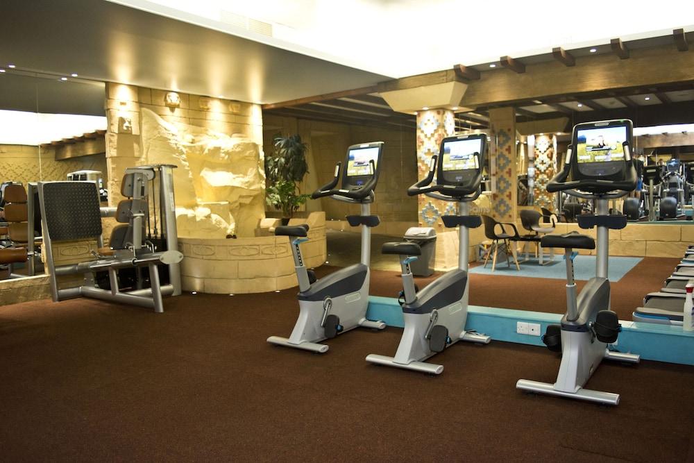 TLH Carlton Hotel