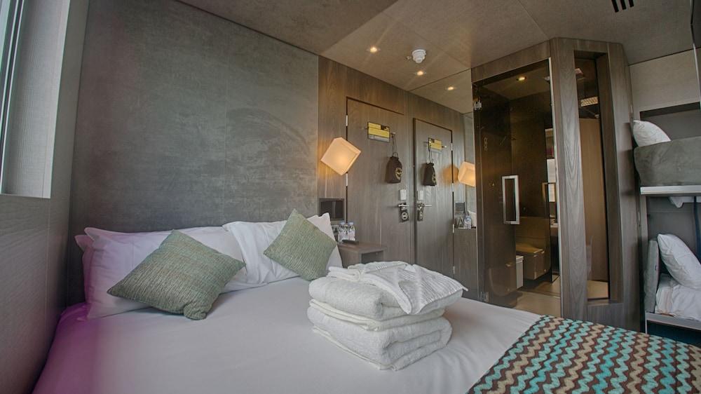 Bloc Hotel Gatwick
