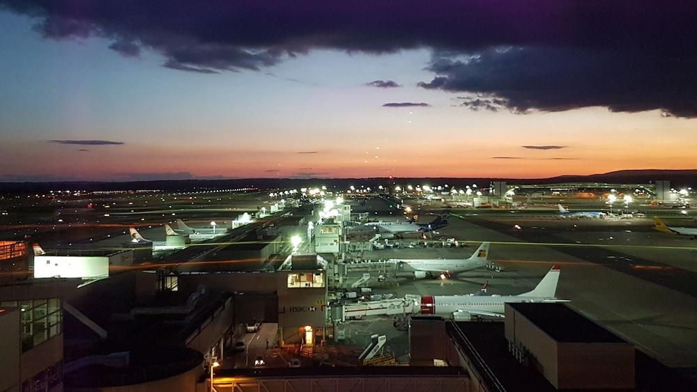 Bloc Hotel Gatwick