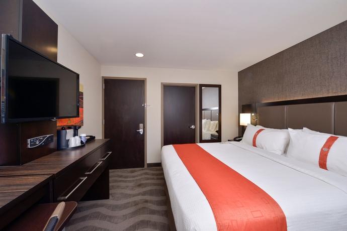 Holiday Inn New York JFK Airport Area
