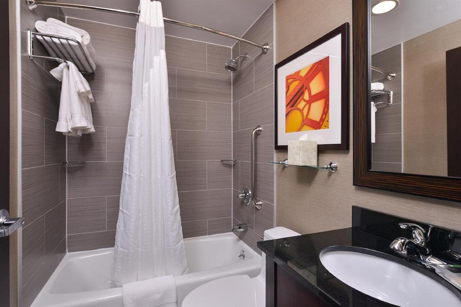 Holiday Inn New York JFK Airport Area