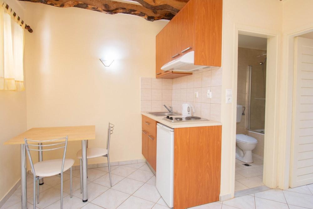 Bella Vista Apartments