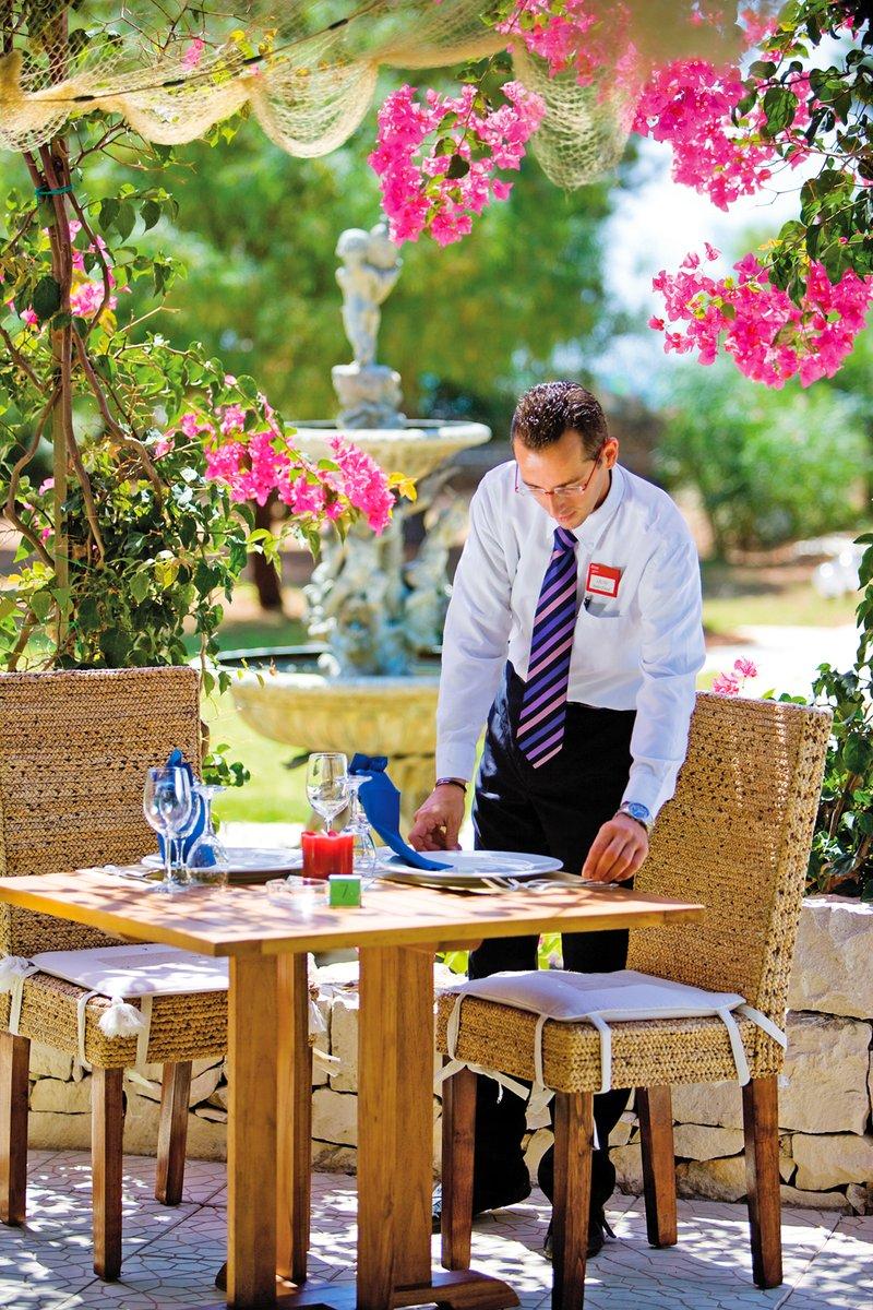 Conte Di Cabrera Hotel Club