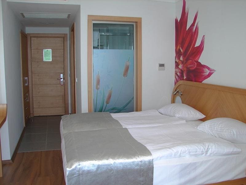 Sunrise Hotel