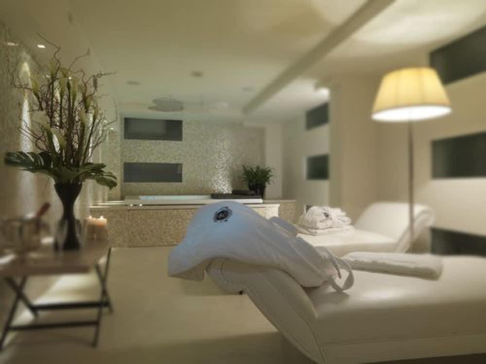 Ponte Vecchio Suites & Spa