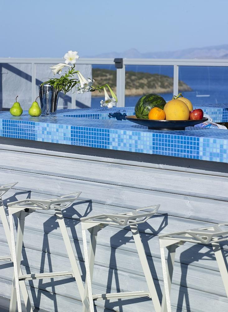 Mistral Bay Hotel