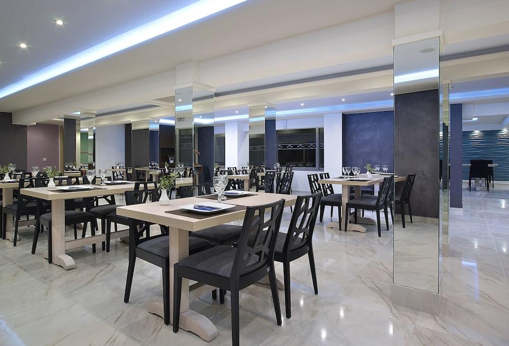 Mistral Bay Hotel