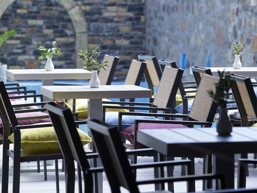 Mistral Bay Hotel