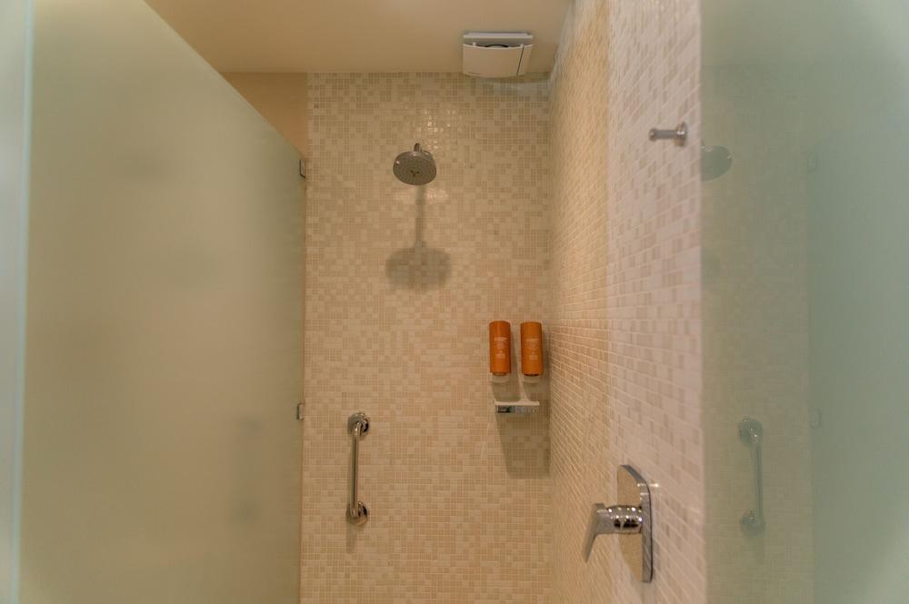 Emporio Hotel & Suites Cancún