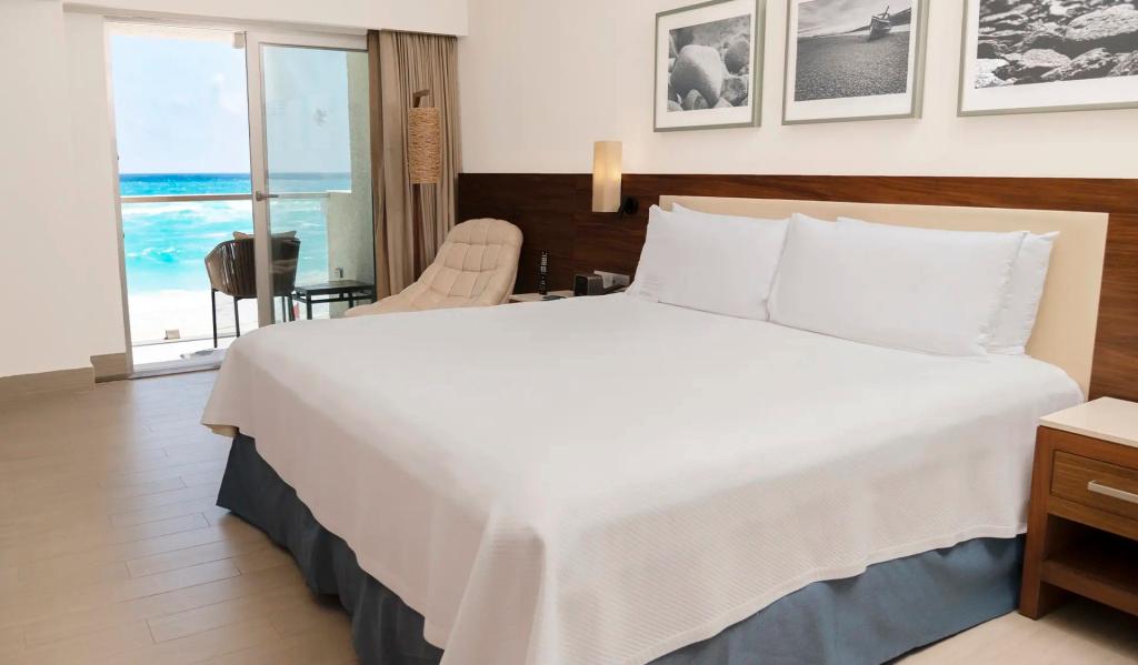 Emporio Hotel & Suites Cancún