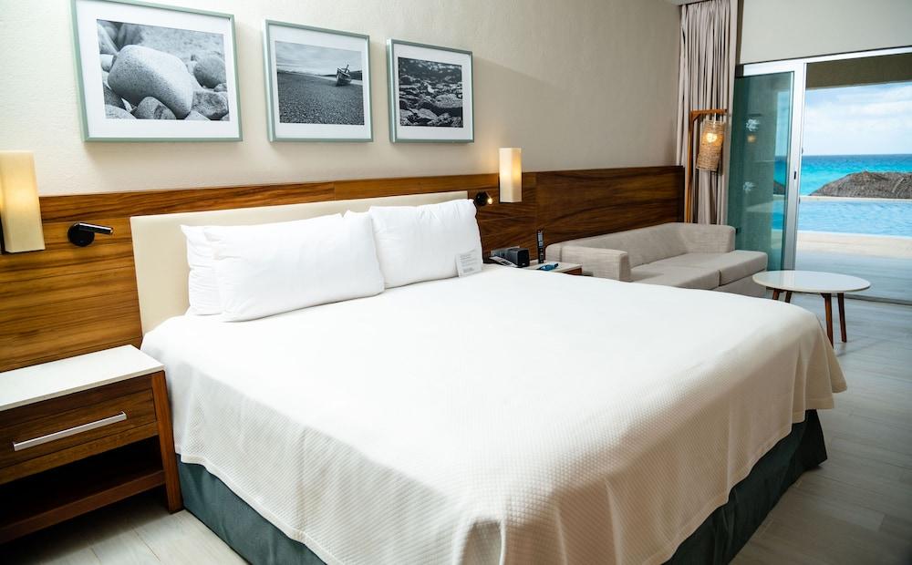 Emporio Hotel & Suites Cancún
