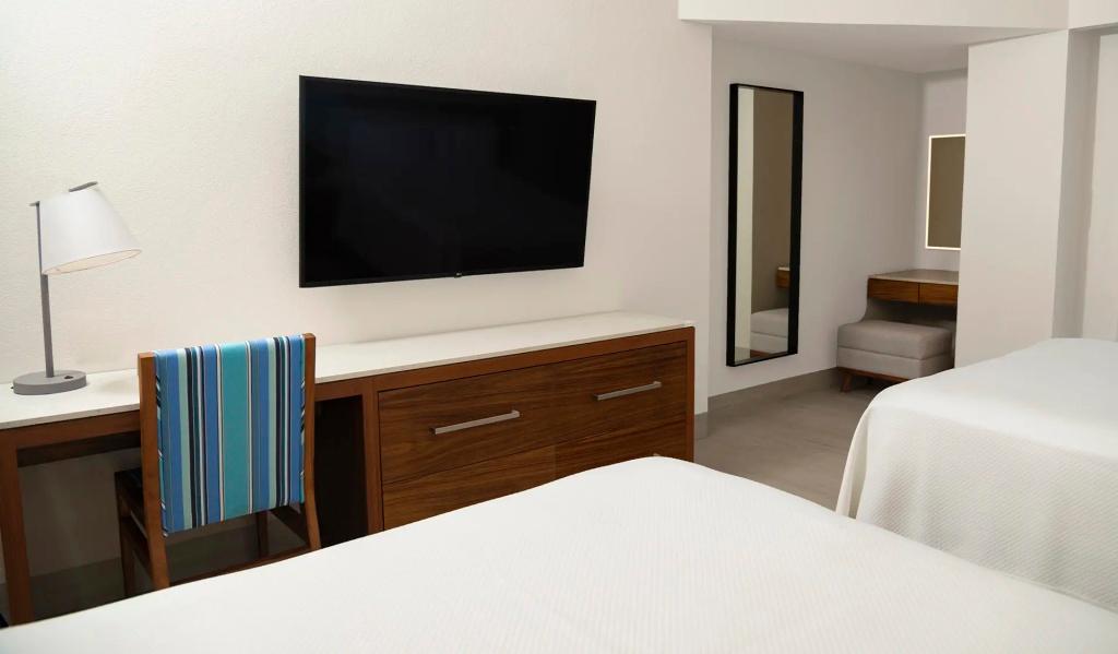 Emporio Hotel & Suites Cancún