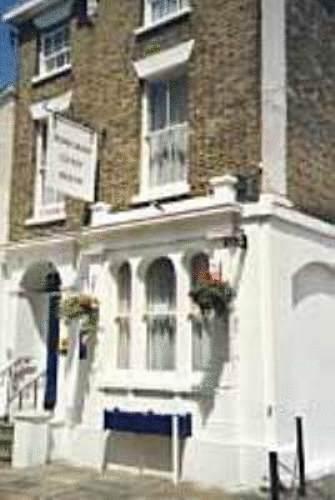 Hawks Lane Lodge