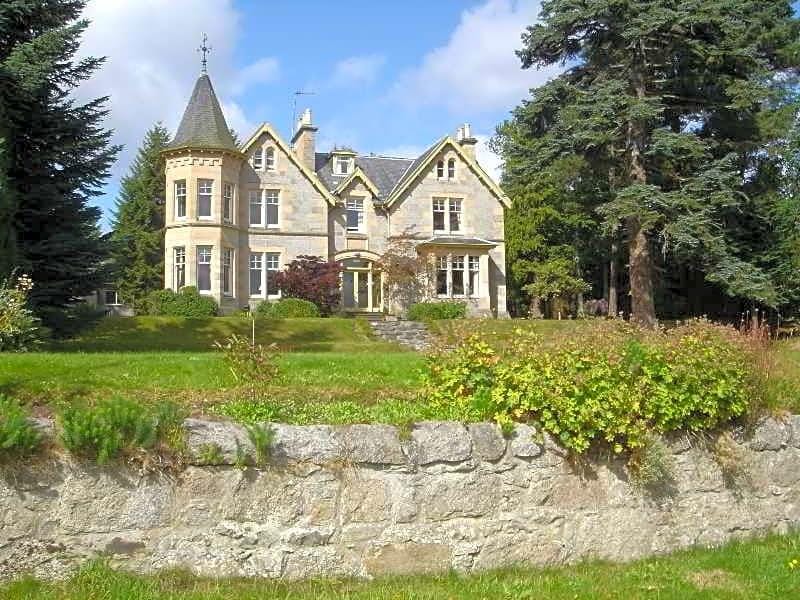 Tigh-na-Sgiath Country House
