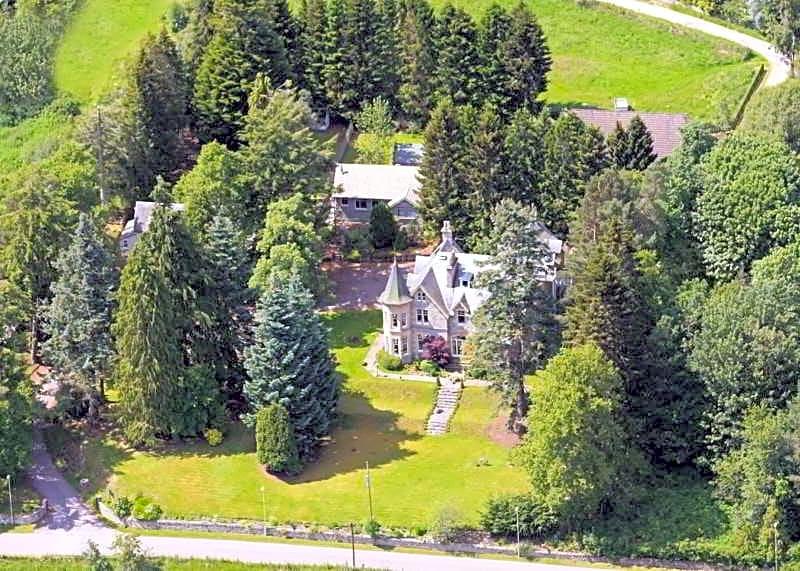 Tigh-na-Sgiath Country House