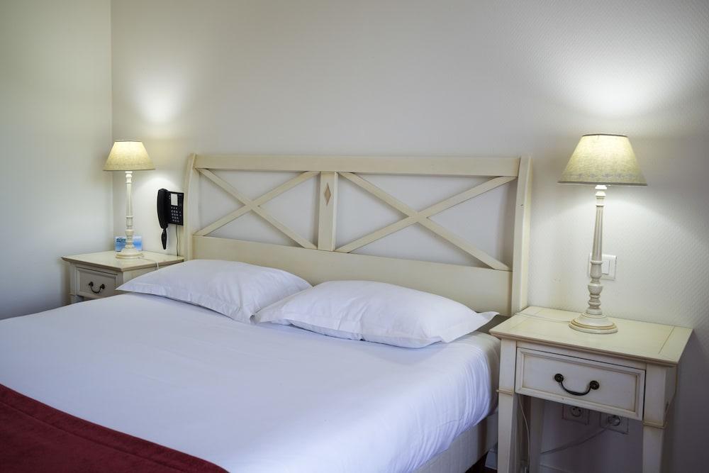 Hotel Du Perche