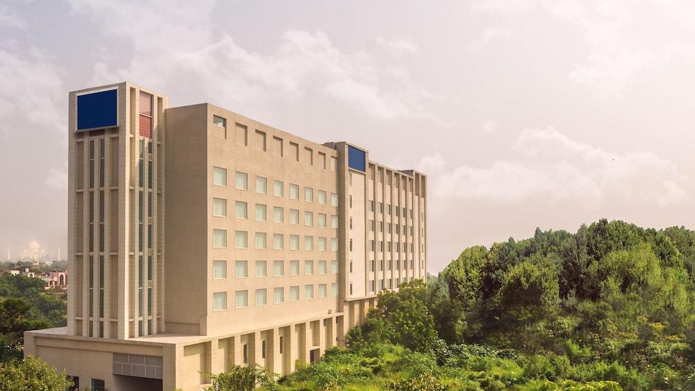 Radisson Hotel Agra