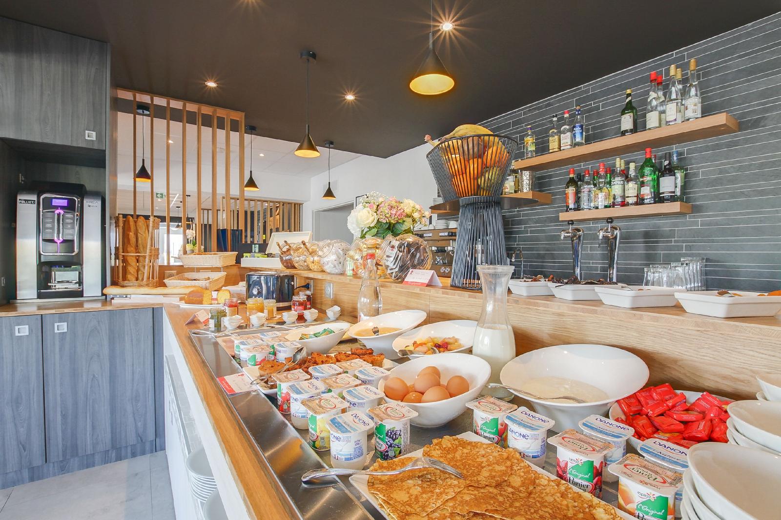 Brit Hotel Reims - La Neuvillette