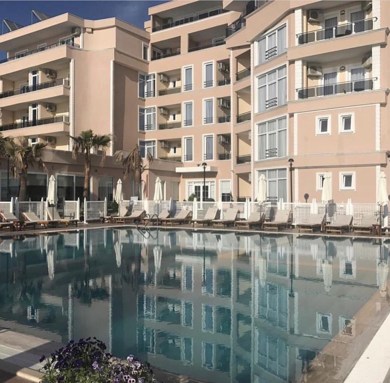 Klajdi Resort