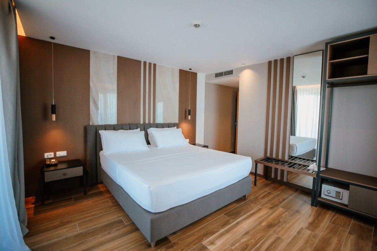 Klajdi Resort