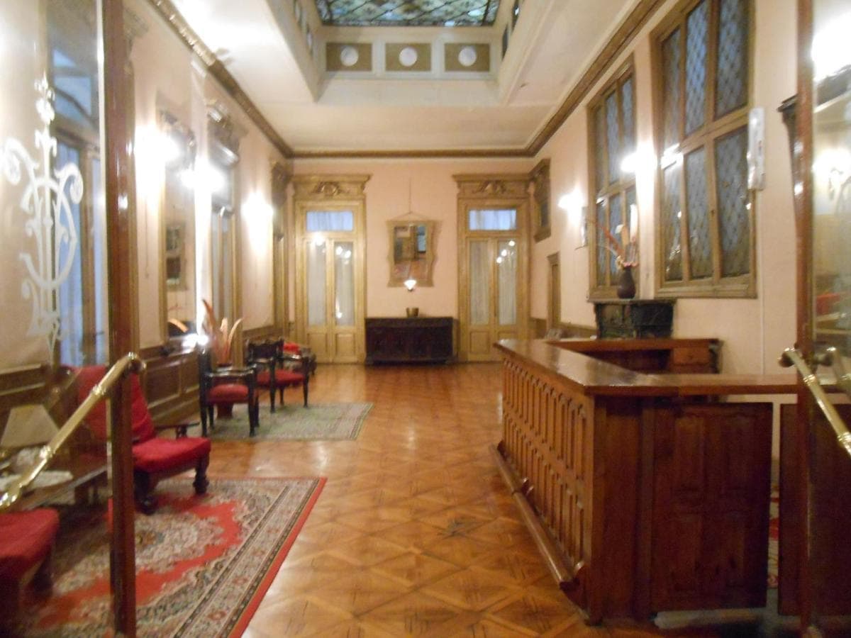 Hotel Reina