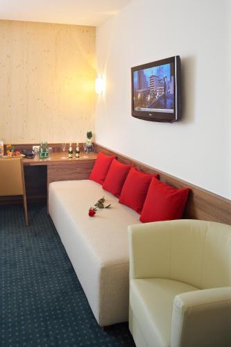 Mt Hotel