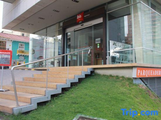 ibis Bogota Museo