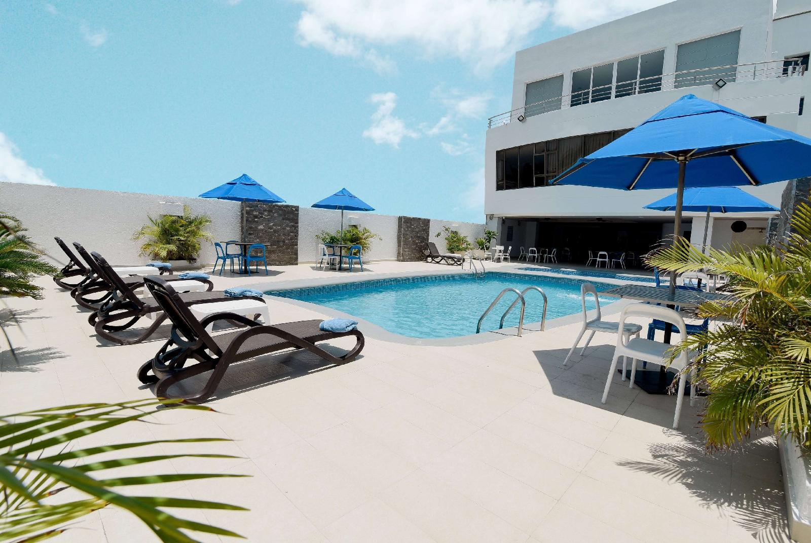 Howard Johnson Hotel Versalles Barranquilla
