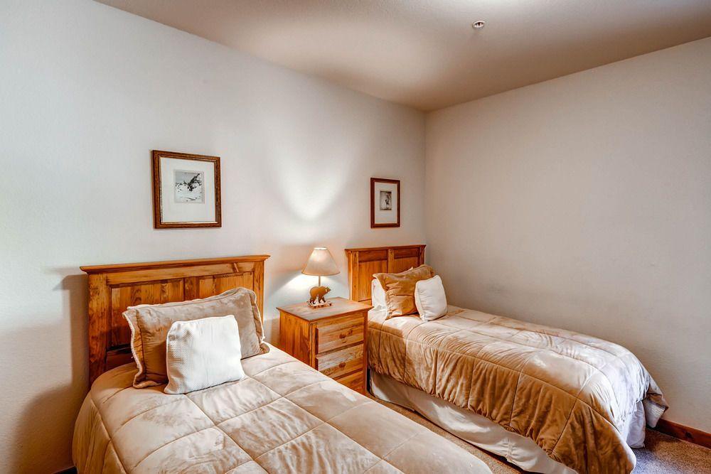 Riverbend Lodge
