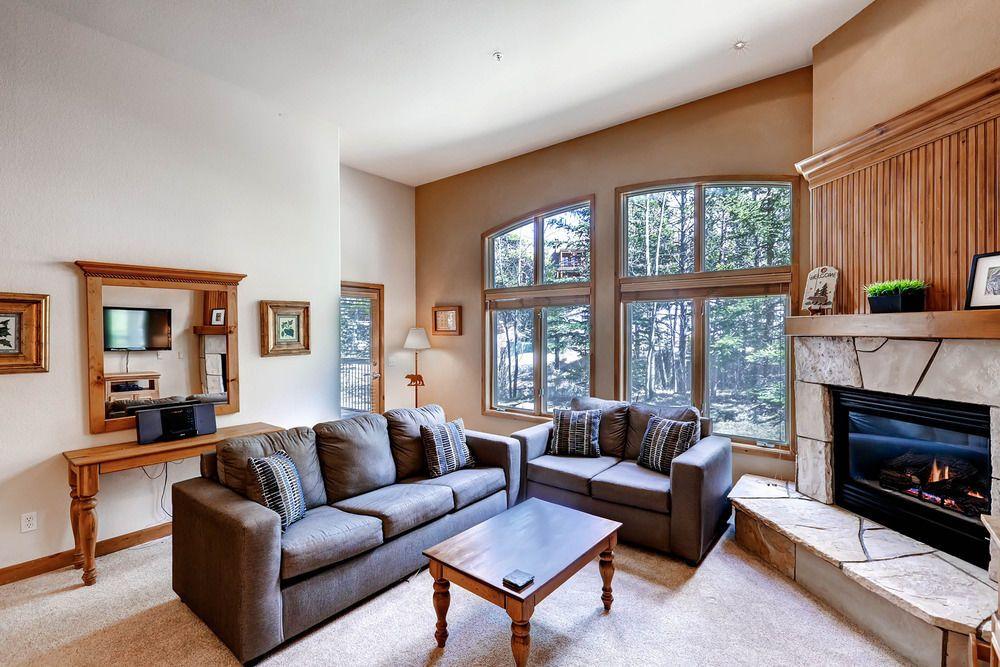 Riverbend Lodge