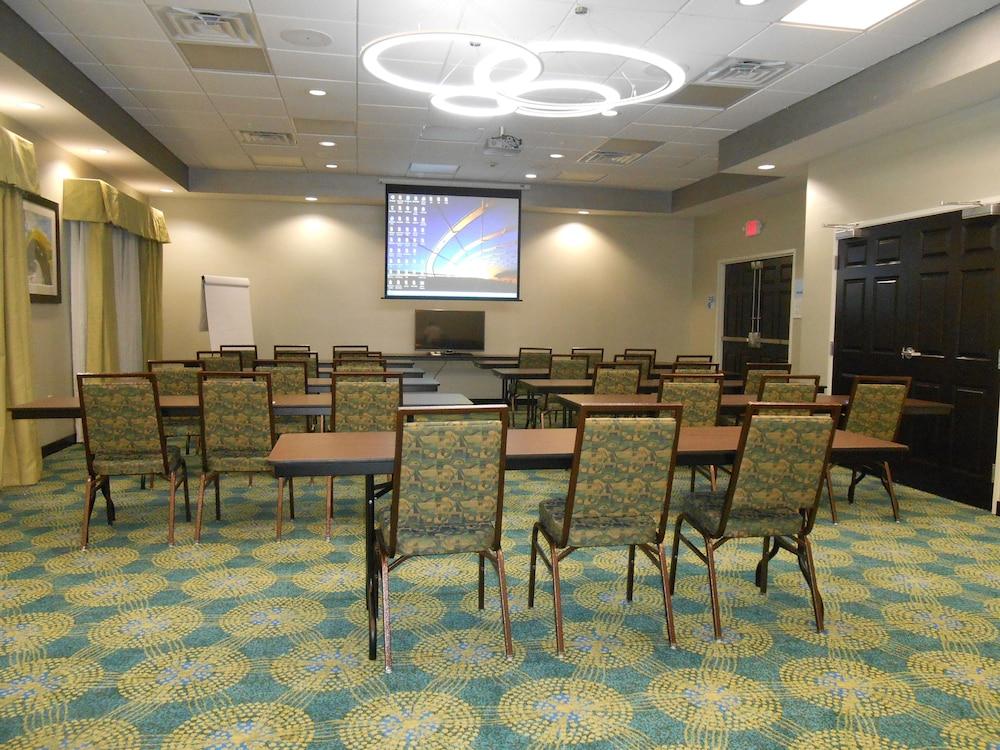 Holiday Inn Express Hotel & Suites Houston Northwest - Brookhollow