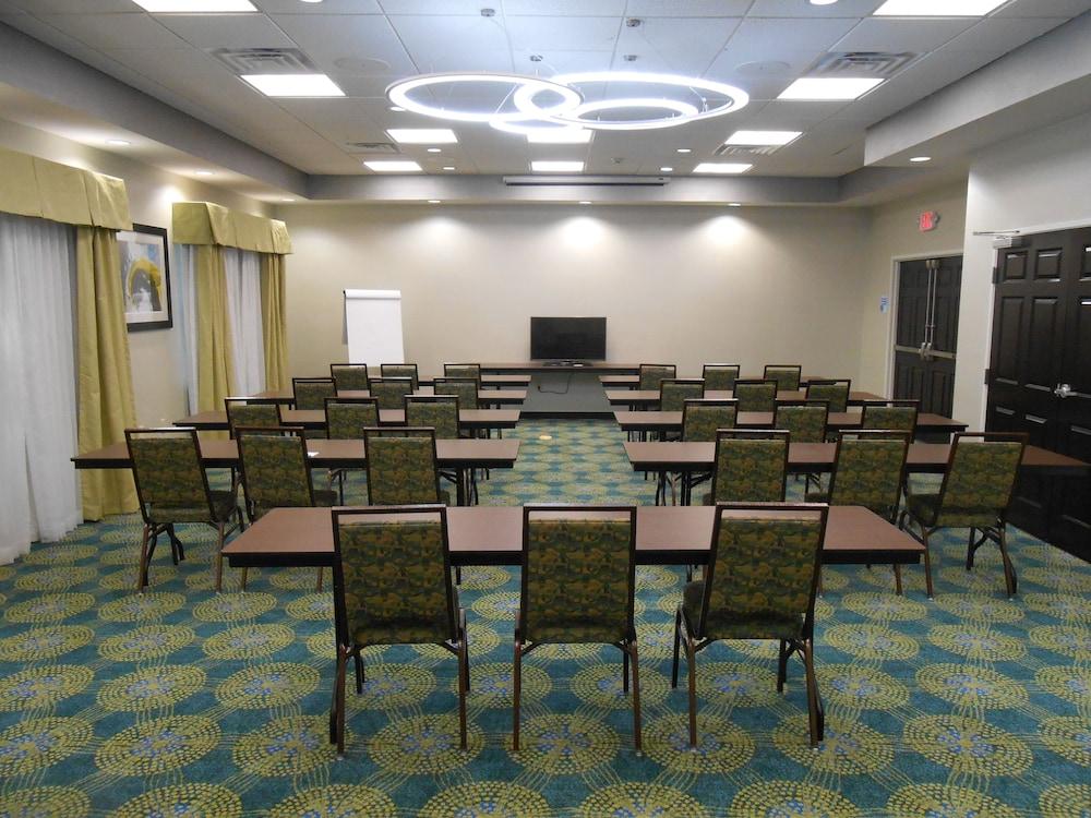 Holiday Inn Express Hotel & Suites Houston Northwest - Brookhollow