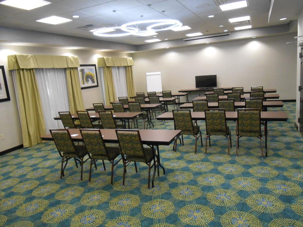 Holiday Inn Express Hotel & Suites Houston Northwest - Brookhollow