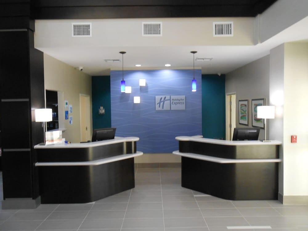 Holiday Inn Express Hotel & Suites Houston Northwest - Brookhollow