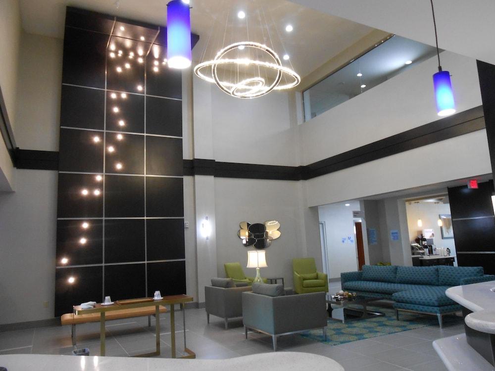 Holiday Inn Express Hotel & Suites Houston Northwest - Brookhollow