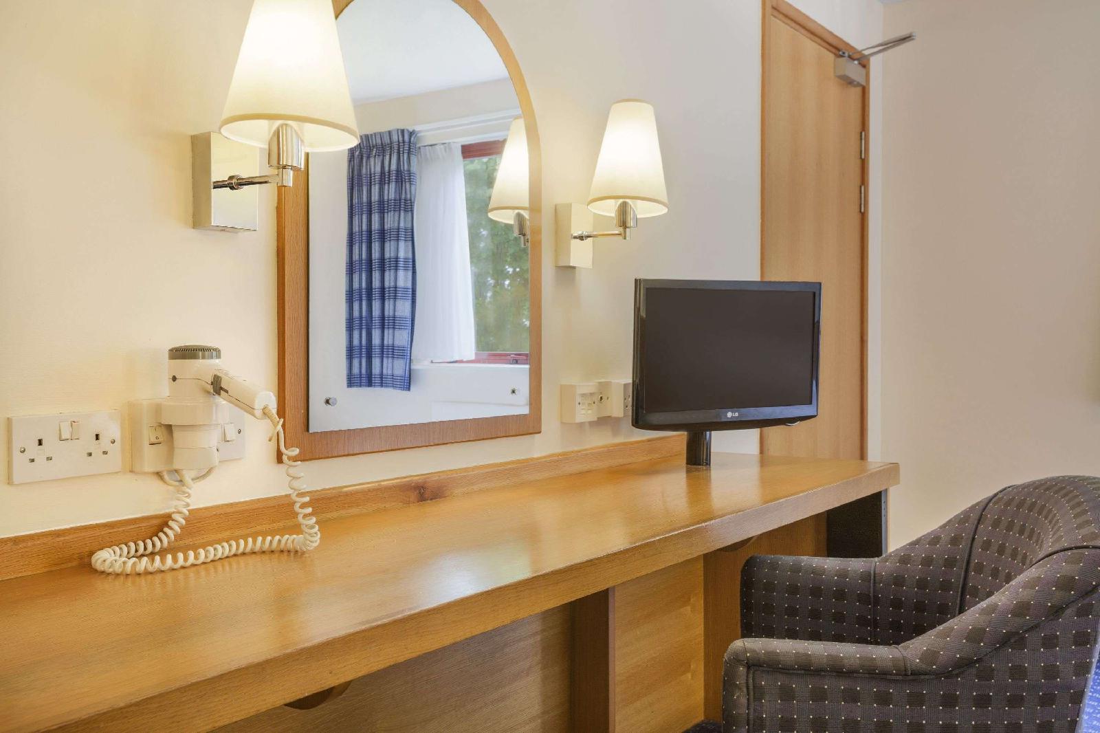 Days Inn Magor