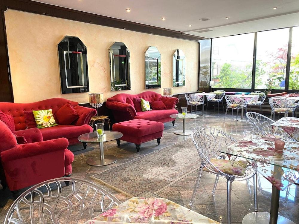 Hotel Condor