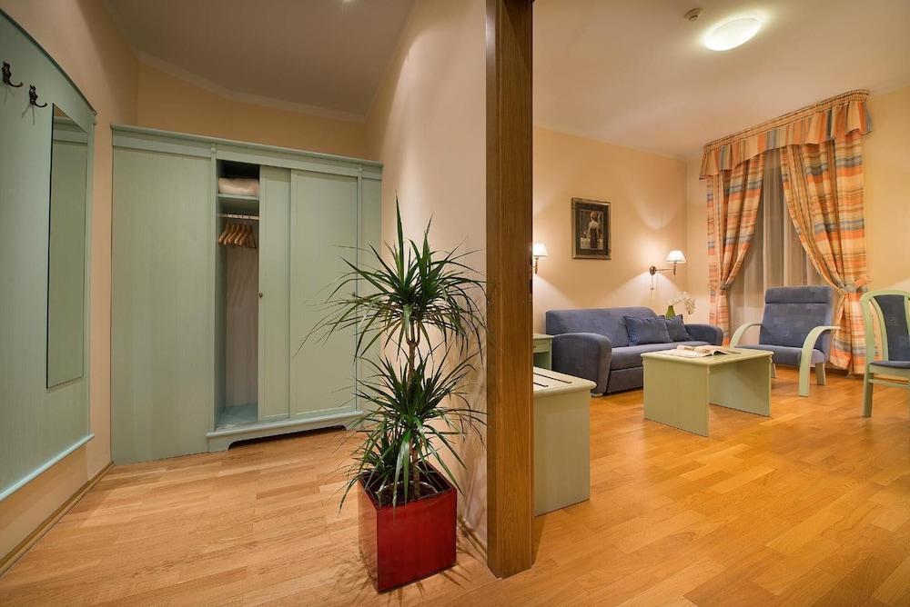 Old Town Bed & Breakfast