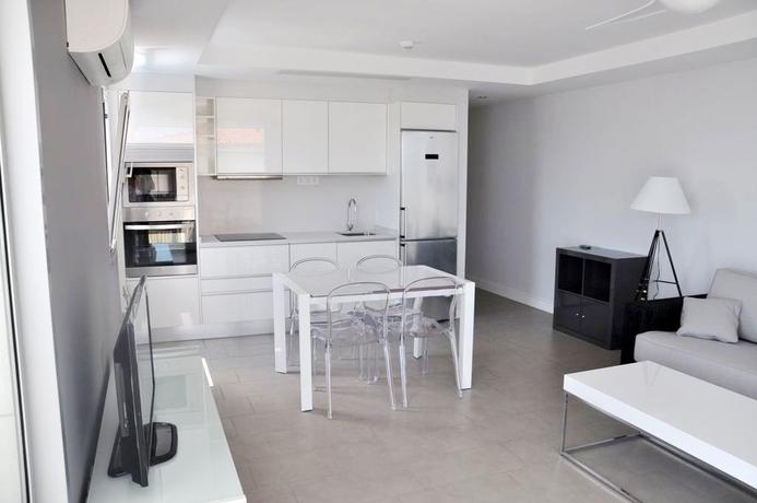 Apartamentos El Yate