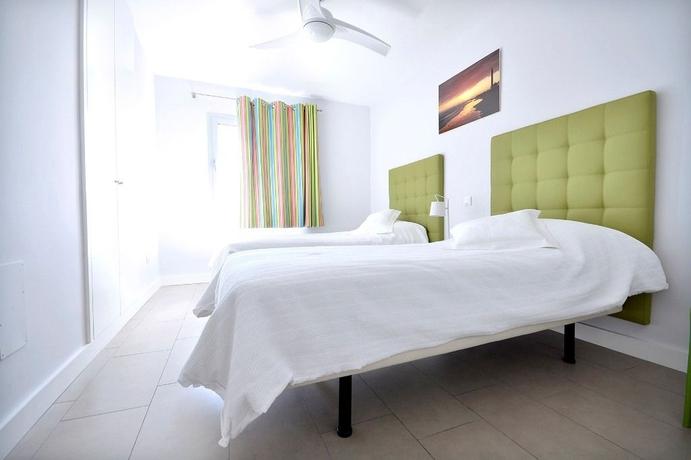 Apartamentos El Yate