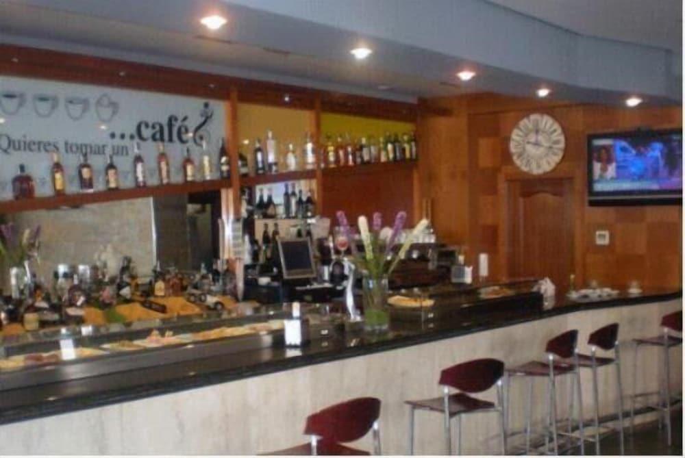Hotel Jarama
