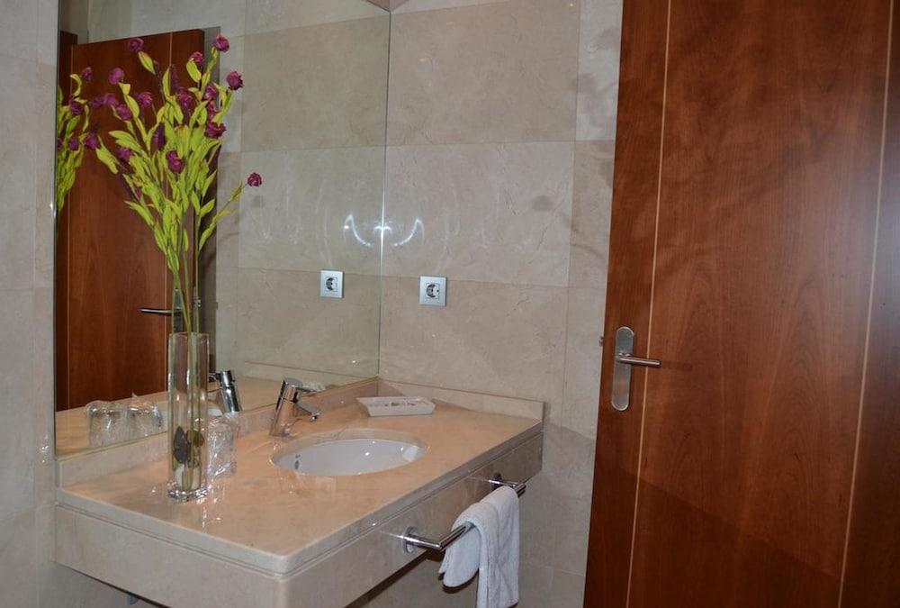 Hotel Jarama