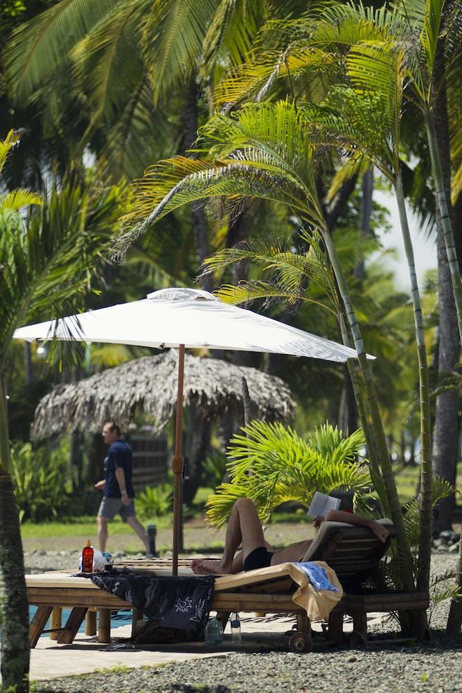 Clandestino Beach Resort