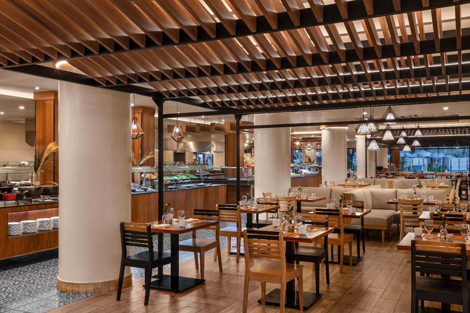 Hilton Cancun Mar Caribe All-Inclusive