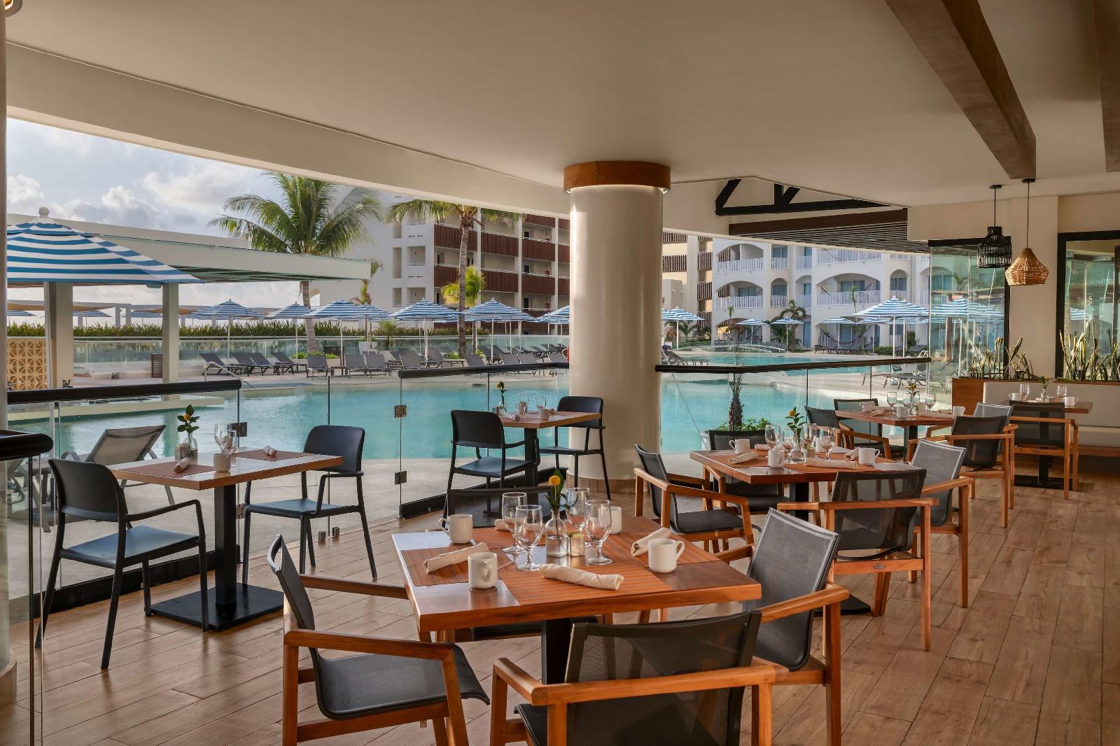 Hilton Cancun Mar Caribe All-Inclusive