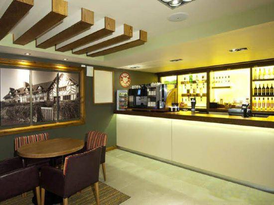 Premier Inn Stratford Upon Avon Waterways