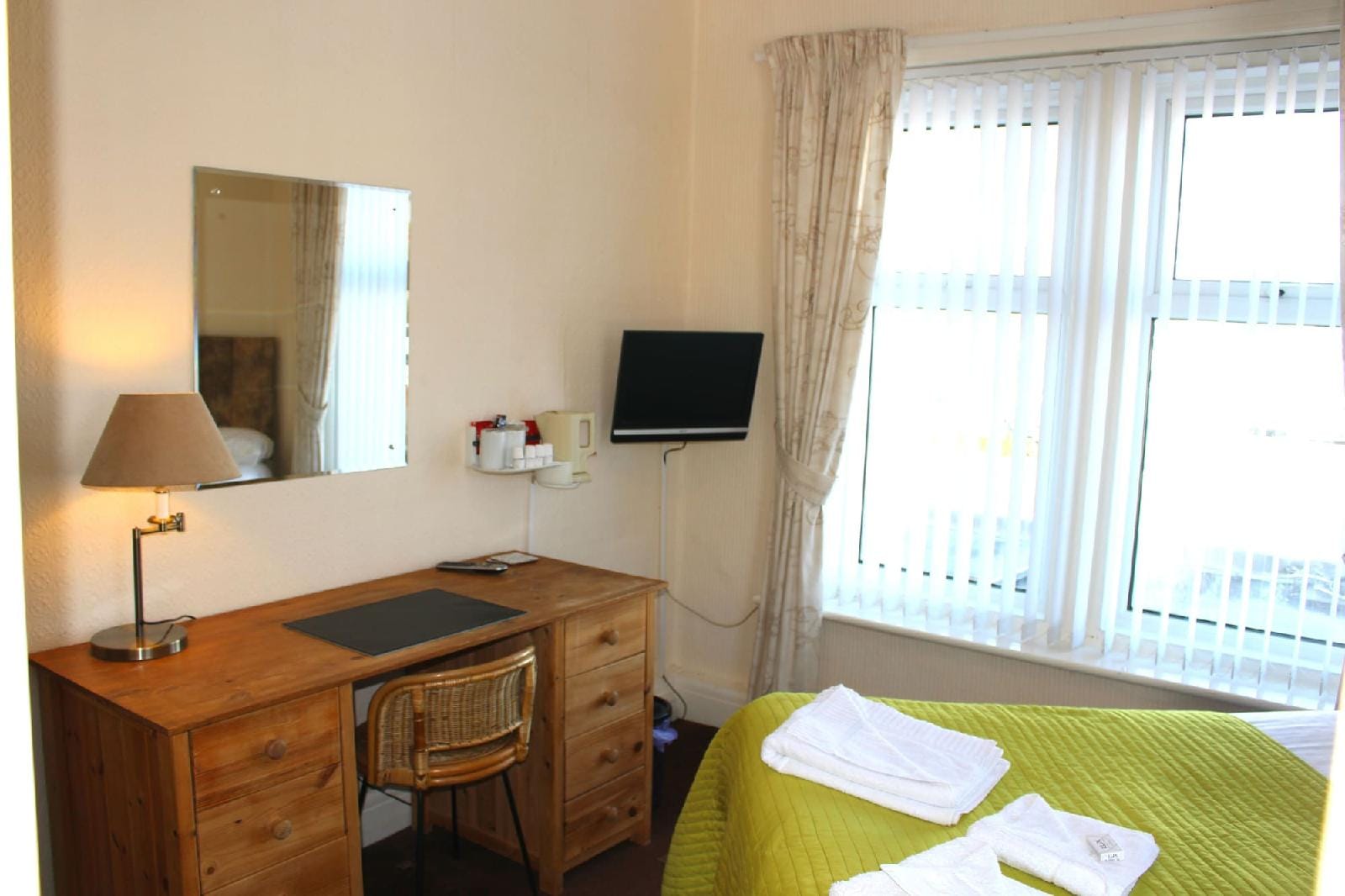Henson Hotel
