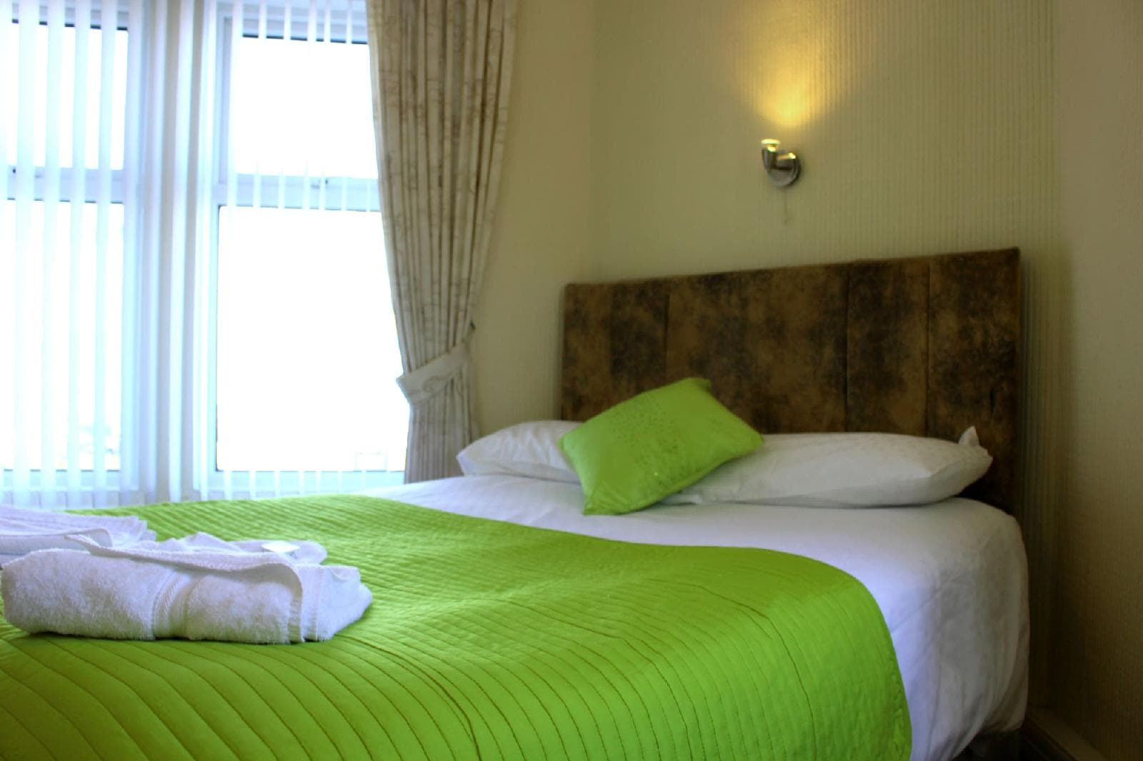 Henson Hotel