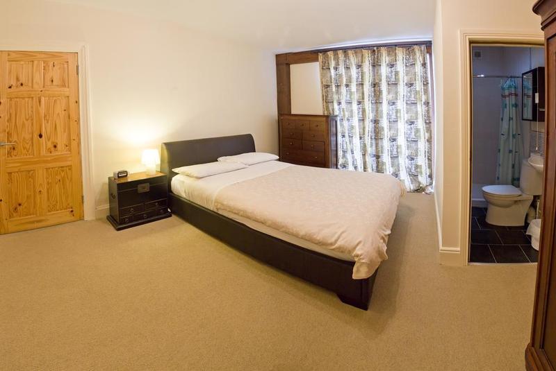 Somerton House B & B