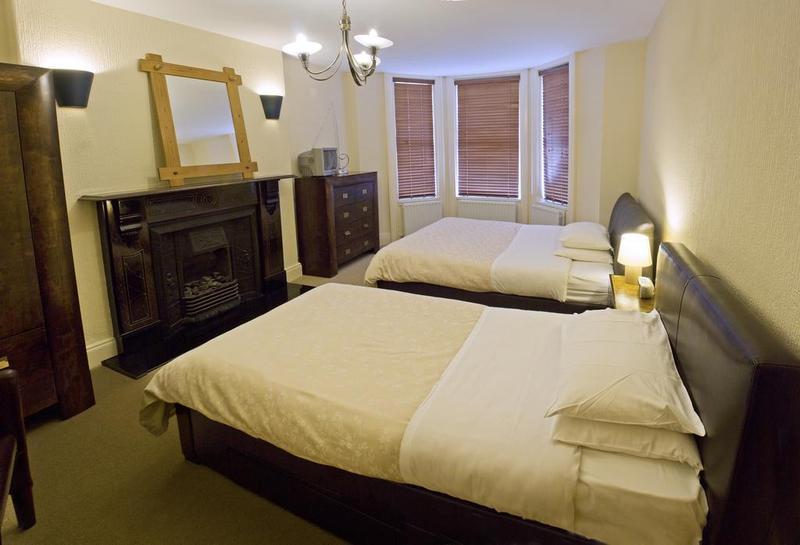 Somerton House B & B